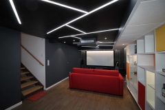 Home-cinema-led-escalier