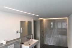Plafond-tendu-salle-deau-leds